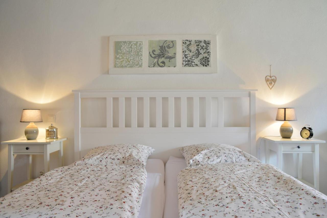 Bed and Breakfast La Roserie Thomirey Exterior foto